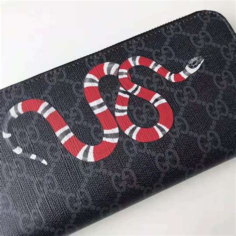 gucci kingsnake print wallet.